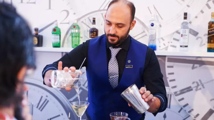 Τα 5 cocktail του Παγκόσμιου Τελικού World Class από τον Μανώλη Λυκιαρδόπουλο 